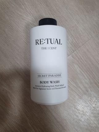 레츄얼 더 센트 바디워시 시크릿 파라다이스(500ml) — 4점을 준 리뷰어가 2022년 6월 올린 사용 사진
