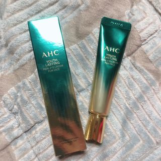 [NEW 탄력유턴 아이크림] AHC 유스 래스팅 리얼 아이크림 포 페이스 — 5점을 준 리뷰어가 2021년 3월 올린 사용 사진