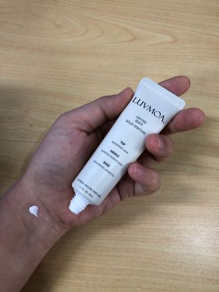 러브모아 향수 고체향수 승무원 고체향수 바르는 향수 니치향수 도손 우드세이지 앤 씨솔트 — 5점을 준 리뷰어가 2022년 9월 올린 사용 사진