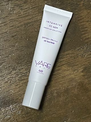 바르셀 톤업선크림 미백 메이크업베이스 CC크림 인텐시브 씨씨 젠 30ml — 5점을 준 리뷰어가 2021년 11월 올린 사용 사진
