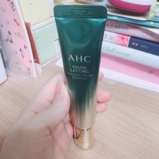 [NEW 탄력유턴 아이크림] AHC 유스 래스팅 리얼 아이크림 포 페이스 — 5점을 준 리뷰어가 2021년 2월 올린 사용 사진