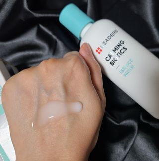 리더스코스메틱 리더스 카밍 바이오틱스 #1등 진정 기획세트 [에센스 워터150ml + 크림 마스크80ml] — 5점을 준 리뷰어가 2022년 10월 올린 사용 사진
