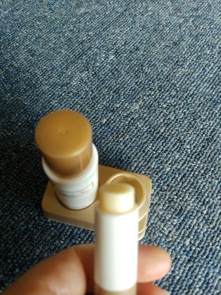 더사가오브수 [사가수] 효혜윤 보태니컬 에너지 에센스인로션 20ml /아이포올 스틱 3g — 5점을 준 리뷰어가 2023년 3월 올린 사용 사진