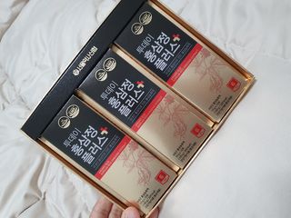 서울약사신협_투데이홍삼정플러스스틱_10g x 30포 — 5점을 준 리뷰어가 2021년 2월 올린 사용 사진