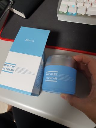 Dr.느루벗 느루벗 모이스쳐 24 크림 — 5점을 준 리뷰어가 2021년 2월 올린 사용 사진