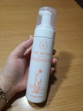 MF프리 [닥터문] 유산균 락토케어 질경초 여성청결제 200ml (폼타입) — 5점을 준 리뷰어가 2022년 5월 올린 사용 사진