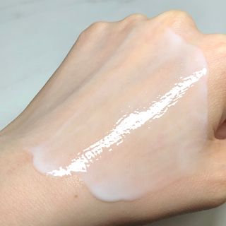 줄라이 모닝 _ JULY MORNING 줄라이모닝 하이드레이팅 퍼퓸드 바디앤핸드 에멀젼 — 5점을 준 리뷰어가 2022년 3월 올린 사용 사진
