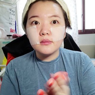 리더스코스메틱 리더스 퍼스트 샷 액티브 에센스 에이지 컨트롤 — 3.5점을 준 리뷰어가 2021년 11월 올린 사용 사진