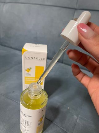 랑벨 비타 에너지 잡티 앰플 50ml 고농축 비타민, 저자극, 수분 촉촉, 미백 앰플 — 4.5점을 준 리뷰어가 2022년 4월 올린 사용 사진