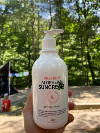 [닥터문] 프리미엄 알로에베라 선크림 500ml — 5점을 준 리뷰어가 2022년 7월 올린 사용 사진