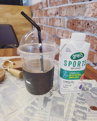셀렉스스포츠 셀렉스 스포츠 웨이 프로틴 복숭아_ 330ml x 12팩 — 5점을 준 리뷰어가 2021년 3월 올린 사용 사진