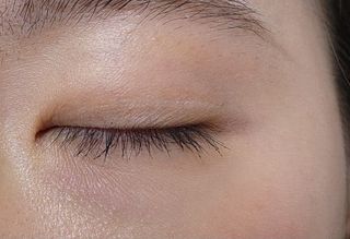 더소설 소설 블랙아이래쉬 세럼 10g(SOSEOL BLACK EYELASH SERUM 10g) — 5점을 준 리뷰어가 2024년 3월 올린 사용 사진
