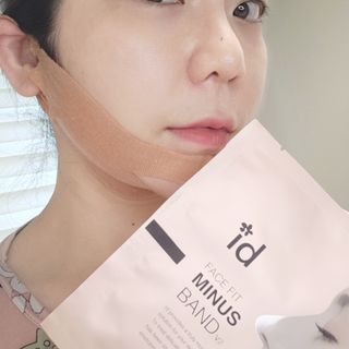 아이디플라코스메틱 아이디 페이스핏 마이너스 밴드 v2 — 5점을 준 리뷰어가 2022년 5월 올린 사용 사진
