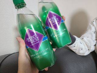 몽베스트 Montbest with Sparkling water Plain 20병 — 5점을 준 리뷰어가 2021년 10월 올린 사용 사진