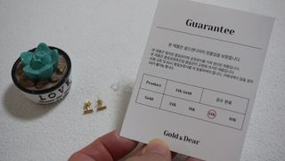 [골드앤디어]14k 미니 스틱 바 귀걸이_3color — 4점을 준 리뷰어가 2021년 6월 올린 사용 사진