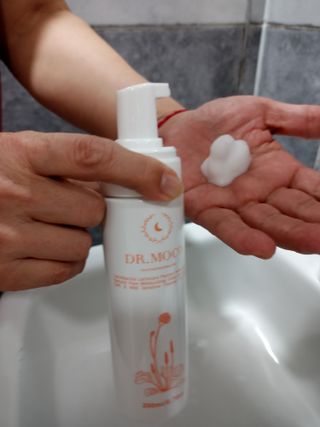 MF프리 [닥터문] 유산균 락토케어 질경초 여성청결제 200ml (폼타입) — 5점을 준 리뷰어가 2022년 9월 올린 사용 사진