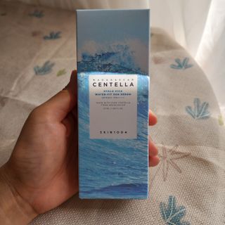 [스킨1004] 마다가스카르 센텔라 히알루-시카 워터핏 선세럼 50ml — 5점을 준 리뷰어가 2024년 5월 올린 사용 사진