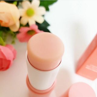 스킨큐어 산다화 카멜리아 안티 링클 멀티밤 — 5점을 준 리뷰어가 2022년 4월 올린 사용 사진