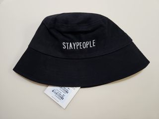 [스테이피플] STAYPEOPLE BUCKET HAT (BLACK) — 5점을 준 리뷰어가 2022년 9월 올린 사용 사진