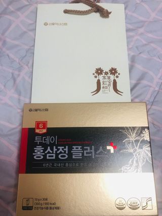 서울약사신협_투데이홍삼정플러스스틱_10g x 30포 — 5점을 준 리뷰어가 2021년 5월 올린 사용 사진