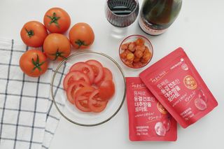 레드닥터 완숙토마토 + 통째로 동결건조한 대추방울토마토 — 5점을 준 리뷰어가 2022년 11월 올린 사용 사진