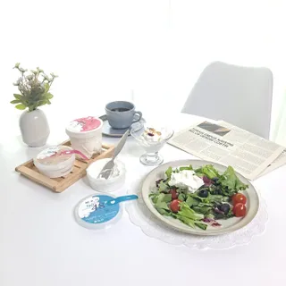 요그앤오트 그릭요거트 3종(그릭요거트24 150g + 그릭요거트48 150g + 그릭요거트72 320g) — 5점을 준 리뷰어가 2022년 7월 올린 사용 사진
