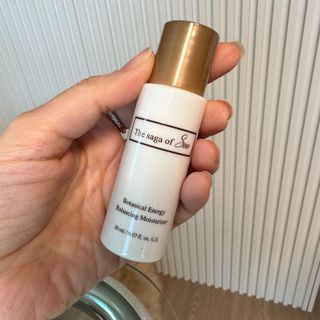 더사가오브수 [사가수] 효혜윤 보태니컬 에너지 에센스인로션 20ml /아이포올 스틱 3g — 5점을 준 리뷰어가 2023년 3월 올린 사용 사진