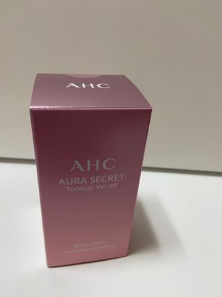 AHC 아우라 시크릿 톤업 벨벳 — 5점을 준 리뷰어가 2021년 4월 올린 사용 사진