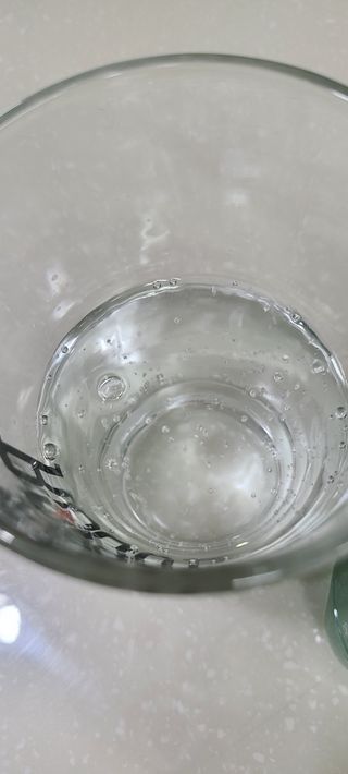 몽베스트 Montbest with Sparkling water Plain 20병 — 4점을 준 리뷰어가 2021년 11월 올린 사용 사진