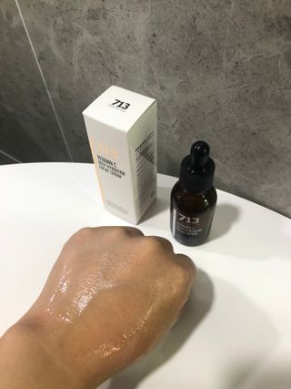 [세븐원쓰리 713] 피부톤을 속부터 밝게 피누스 비타민C 딥 하이드레이션 세럼 — 5점을 준 리뷰어가 2021년 10월 올린 사용 사진