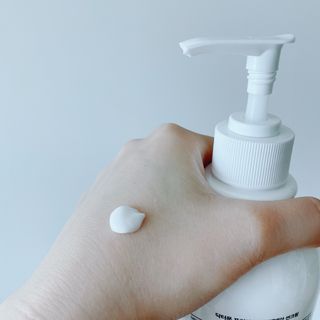 [닥터문] 프리미엄 알로에베라 선크림 500ml — 5점을 준 리뷰어가 2022년 7월 올린 사용 사진