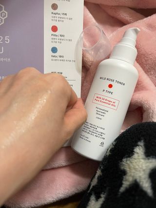 AYU25[아유트웬티파이브] 피부건강에 꼭 필요한 pH 약산성 와일드 로즈토너 — 5점을 준 리뷰어가 2021년 2월 올린 사용 사진