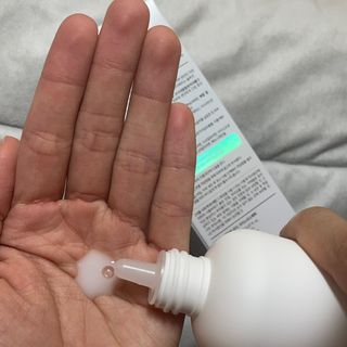 리더스코스메틱 리더스 카밍 바이오틱스 에센스 워터 — 5점을 준 리뷰어가 2021년 10월 올린 사용 사진