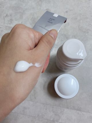 더말로지카 슈퍼 리치 리페어 — 5점을 준 리뷰어가 2020년 12월 올린 사용 사진