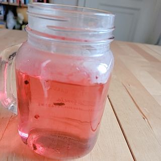 마시다 매혹적인 붉은 빛이 입안 가득히, 비트루트차 — 4점을 준 리뷰어가 2021년 5월 올린 사용 사진