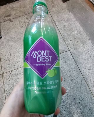 몽베스트 Montbest with Sparkling water Lime20병 — 5점을 준 리뷰어가 2021년 10월 올린 사용 사진