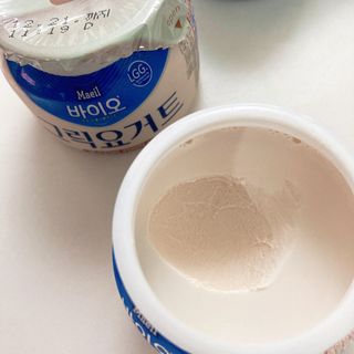 매일바이오 그릭요거트 오리지널 플레인 4개, 로스터리 커피믹스 4개 — 5점을 준 리뷰어가 2021년 12월 올린 사용 사진