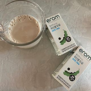 이롬 erom 황성주박사의 국산콩 두유 검은콩 고칼슘 — 5점을 준 리뷰어가 2021년 1월 올린 사용 사진