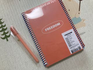 리훈 언제든지 필요한 기본 아이템 아무노트 4권세트+저점도펜[색상랜덤배송] — 5점을 준 리뷰어가 2021년 6월 올린 사용 사진