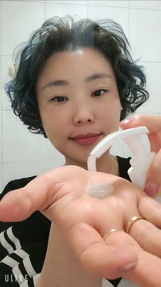 디어 유산균 앤 콜라겐 샴푸 — 5점을 준 리뷰어가 2021년 2월 올린 사용 사진