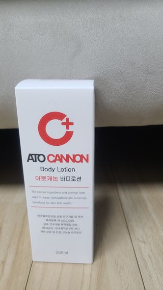 아토캐논(ATO CANNON) 아토캐논 고보습 바디로션 200ml — 5점을 준 리뷰어가 2022년 12월 올린 사용 사진