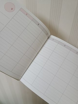 리훈 2023년 하고싶은말 다이어리 만년형(세로/가로) — 5점을 준 리뷰어가 2022년 11월 올린 사용 사진