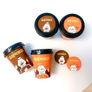 유비쿡 컵떡볶이 매운컵떡볶이2개/ 짜장컵떡볶이 2개  총 4개세트 — 5점을 준 리뷰어가 2021년 5월 올린 사용 사진