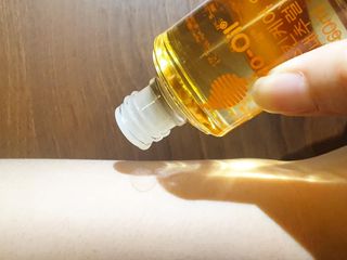 바이오오일 [바이오-오일] 스킨케어 오일 내추럴 60ml — 5점을 준 리뷰어가 2021년 6월 올린 사용 사진
