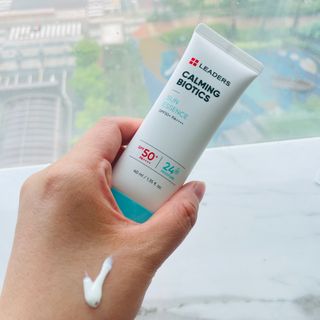 리더스코스메틱 리더스 카밍 바이오틱스 선 에센스 SPF 50+ PA++++ — 5점을 준 리뷰어가 2022년 6월 올린 사용 사진