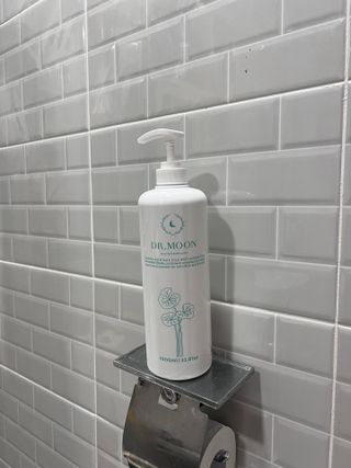 [닥터문] 센텔라 시카케어 화이트머스크 바디워시 1000ml — 4점을 준 리뷰어가 2023년 8월 올린 사용 사진