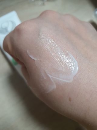 mom e 맘이 내추럴 베이비 케어 크림+바디오일 — 5점을 준 리뷰어가 2021년 1월 올린 사용 사진