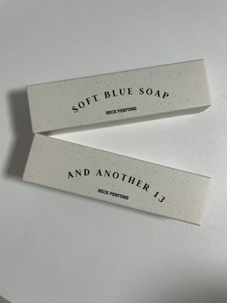멈칫(MUMCHIT) 넥퍼퓸 NECKPERFUME 2가지 향 — 4.5점을 준 리뷰어가 2021년 12월 올린 사용 사진