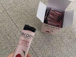 이롬 erom 타트체리 콜라겐 — 4점을 준 리뷰어가 2021년 3월 올린 사용 사진