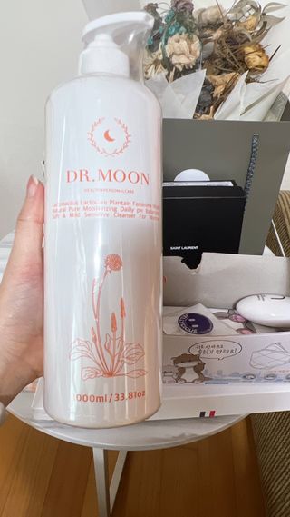 프리[닥터문] 유산균 락토케어 질경초 여성청결제 1000ml (젤타입) — 5점을 준 리뷰어가 2022년 9월 올린 사용 사진